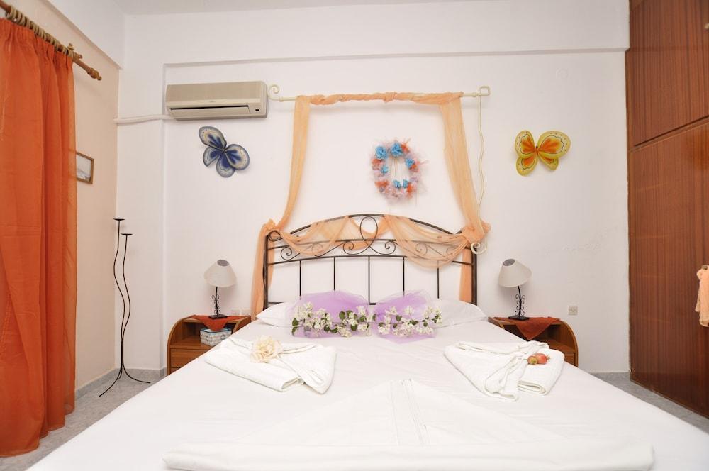 Manos Apartments Megas Gialos - Nites Luaran gambar