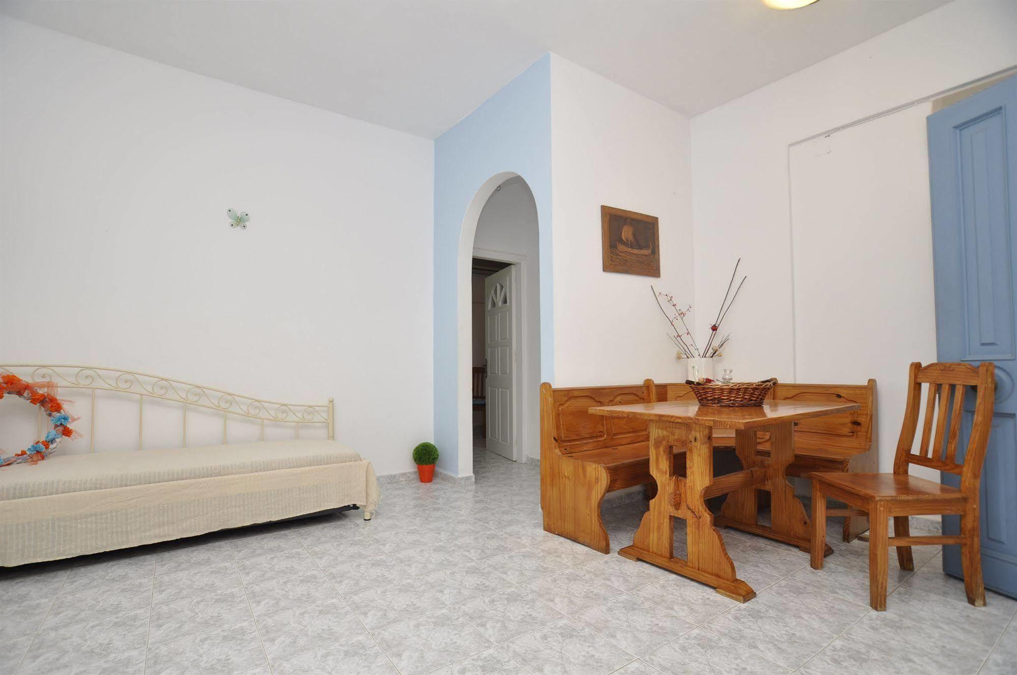Manos Apartments Megas Gialos - Nites Luaran gambar