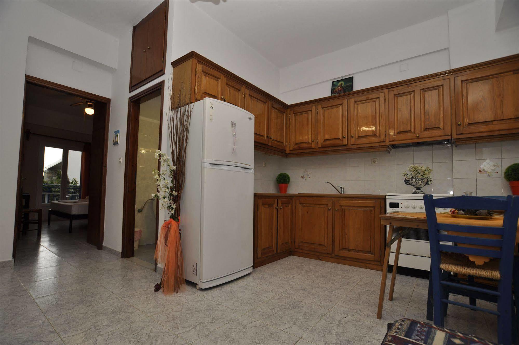 Manos Apartments Megas Gialos - Nites Luaran gambar